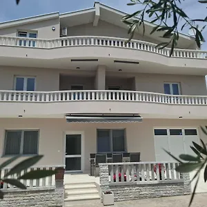 apartments-vidovic-sveti-petar.hotelinzadar.com/